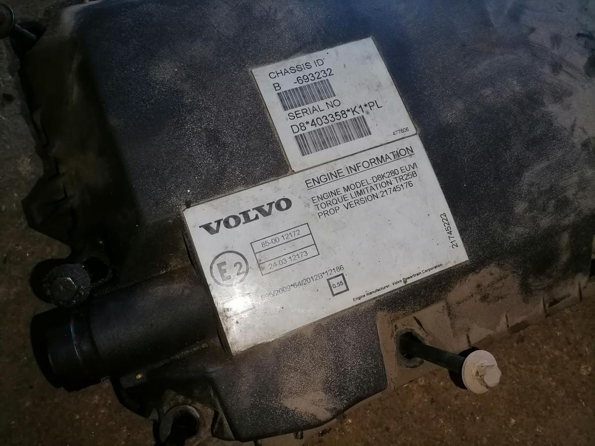 Volvo Valve cover 21717720 - Cylinder head for Truck: picture 5 Volvo Valve cover 21717720 - Cylinder head for Truck: picture 5