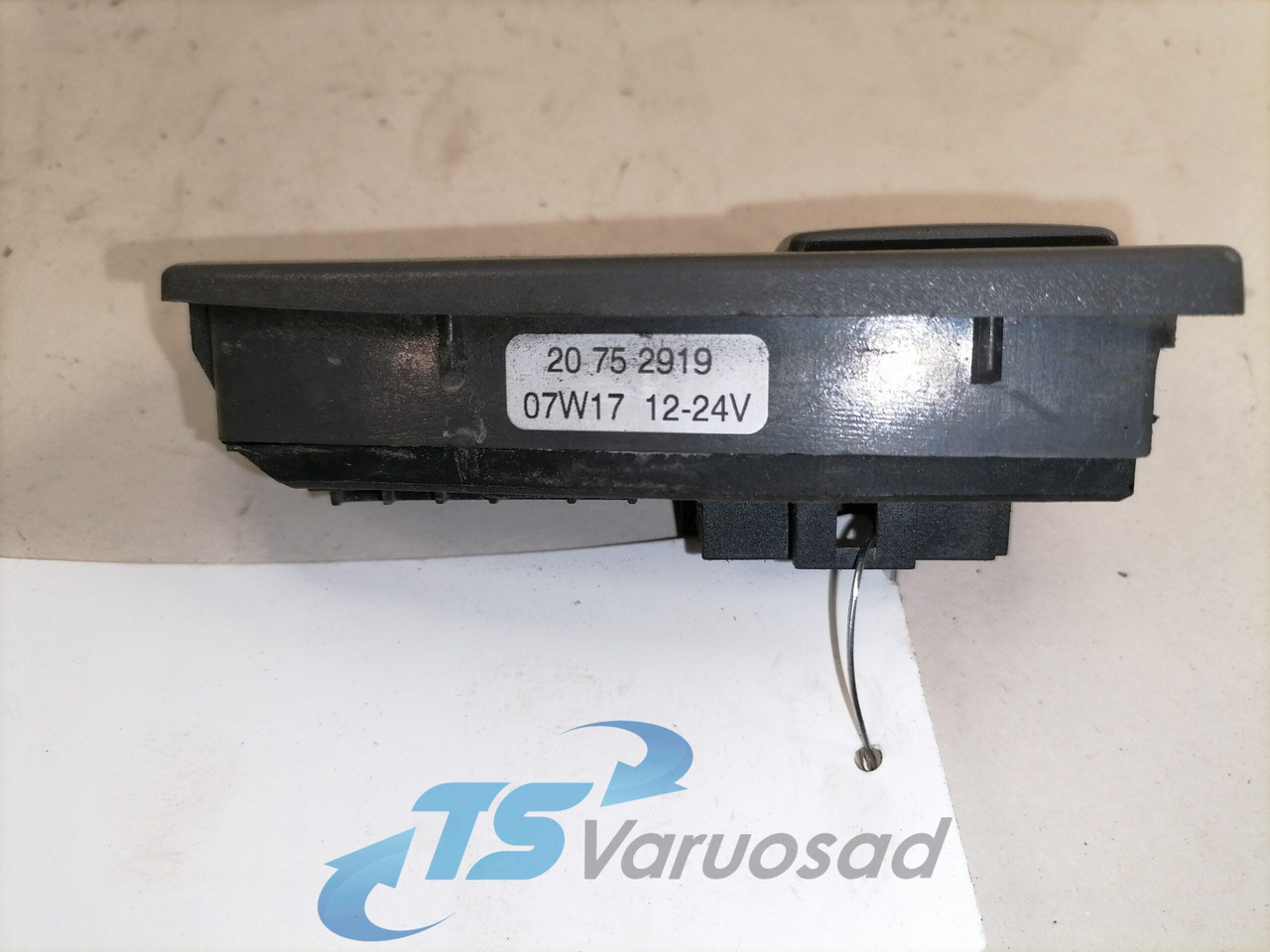 Volvo Volvo lüliti, aknatõstuk 20752919 - Cab for Truck: picture 2 Volvo Volvo lüliti, aknatõstuk 20752919 - Cab for Truck: picture 2