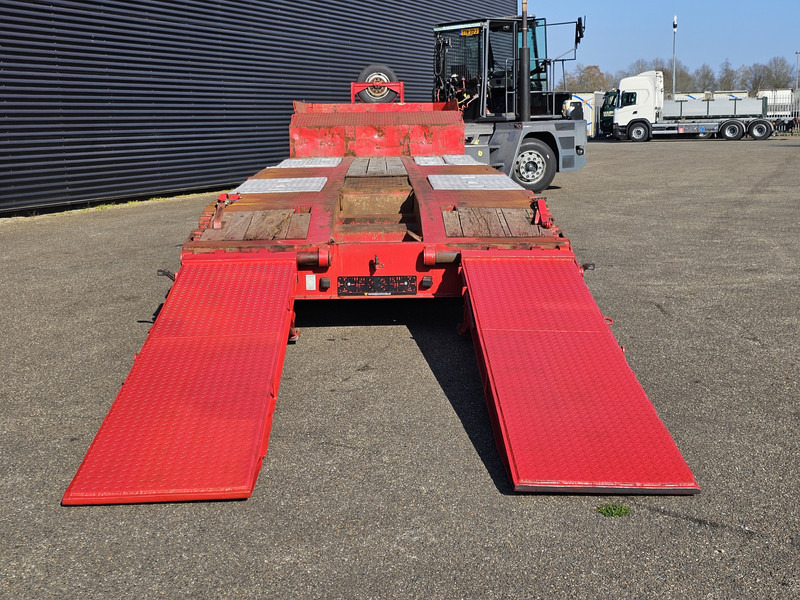Low loader semi-trailer MOESLEIN TIEFLADER / RADMULDEN / RAMPEN: picture 10