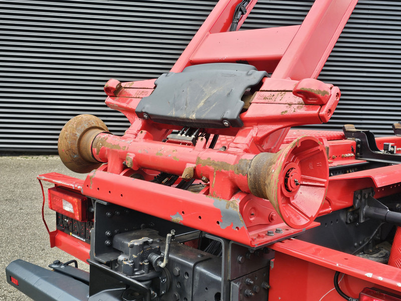 Hook lift truck, Crane truck Scania R520 V8 6x2/4 / EPSILON CRANE + HOOKLIFT: picture 12