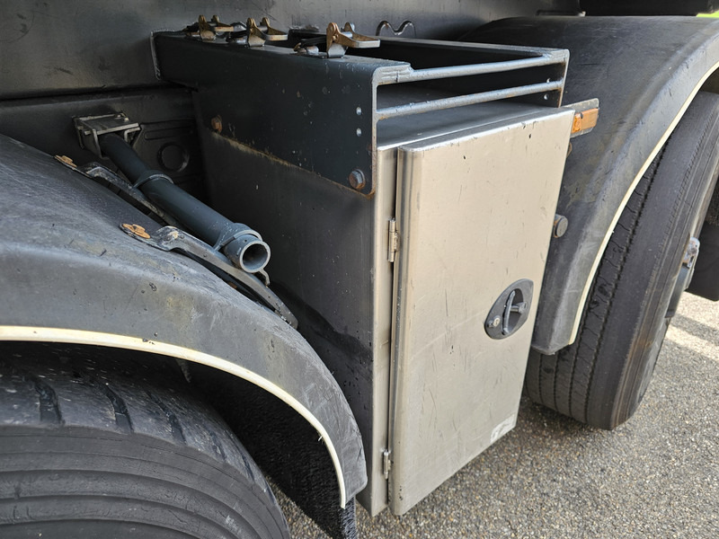 Tipper, Crane truck Tatra 6X6 / T158/II / 2 SIDE TIPPER - HMF Z CRANE: picture 20 Tipper, Crane truck Tatra 6X6 / T158/II / 2 SIDE TIPPER - HMF Z CRANE: picture 20