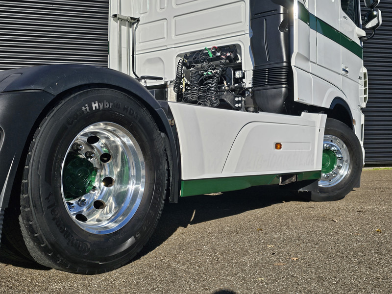 DAF XF 480 4x2 SSC / RETARDER / SPECIAL INTERIOR - Tractor unit: picture 5 DAF XF 480 4x2 SSC / RETARDER / SPECIAL INTERIOR - Tractor unit: picture 5