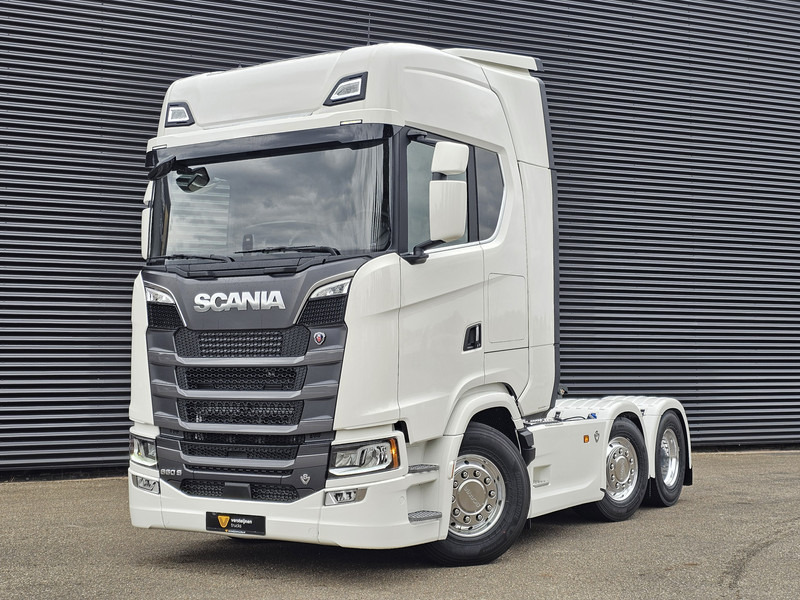 Scania S660 V8 6x2/4 / 2 x PTO / PARKING COOLER / FULL AIR - Tractor unit: picture 1 Scania S660 V8 6x2/4 / 2 x PTO / PARKING COOLER / FULL AIR - Tractor unit: picture 1