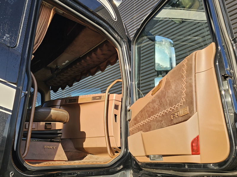 Tractor unit Volvo FH 16 750 6x2 BOOGIE / RETARDER / I PARK COOL: picture 13