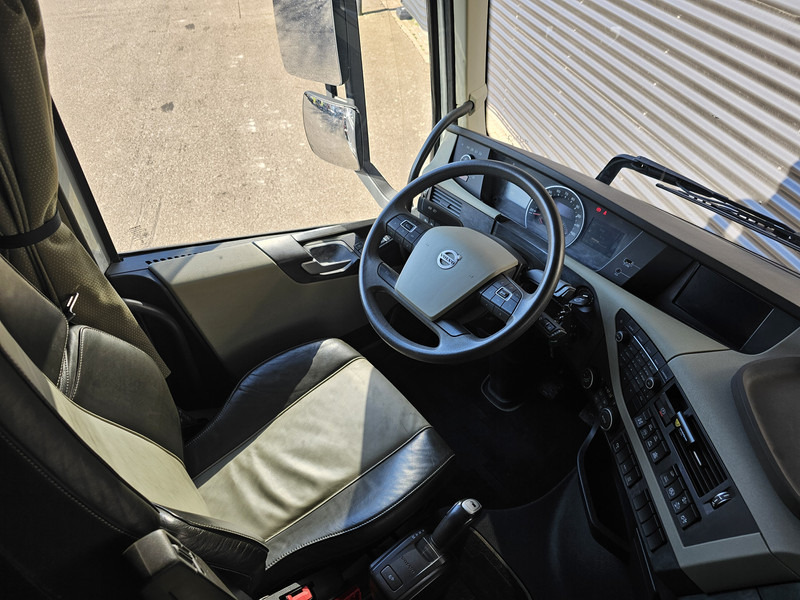 Dropside/ Flatbed truck, Crane truck Volvo FH540 / EFFER 525S / JIB 4S-HD / 8x4/4: picture 18