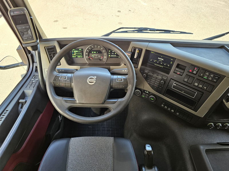 Volvo FM 460 8x4-4 / FASSI 36.5 t/m -8 x EXTENSION + WINCH leasing Volvo FM 460 8x4-4 / FASSI 36.5 t/m -8 x EXTENSION + WINCH: picture 15