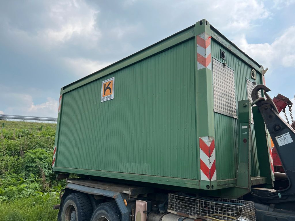 Büro Container mit Heizung Licht Tisch Schränke - Hook lift/ Skip loader system: picture 1 Büro Container mit Heizung Licht Tisch Schränke - Hook lift/ Skip loader system: picture 1