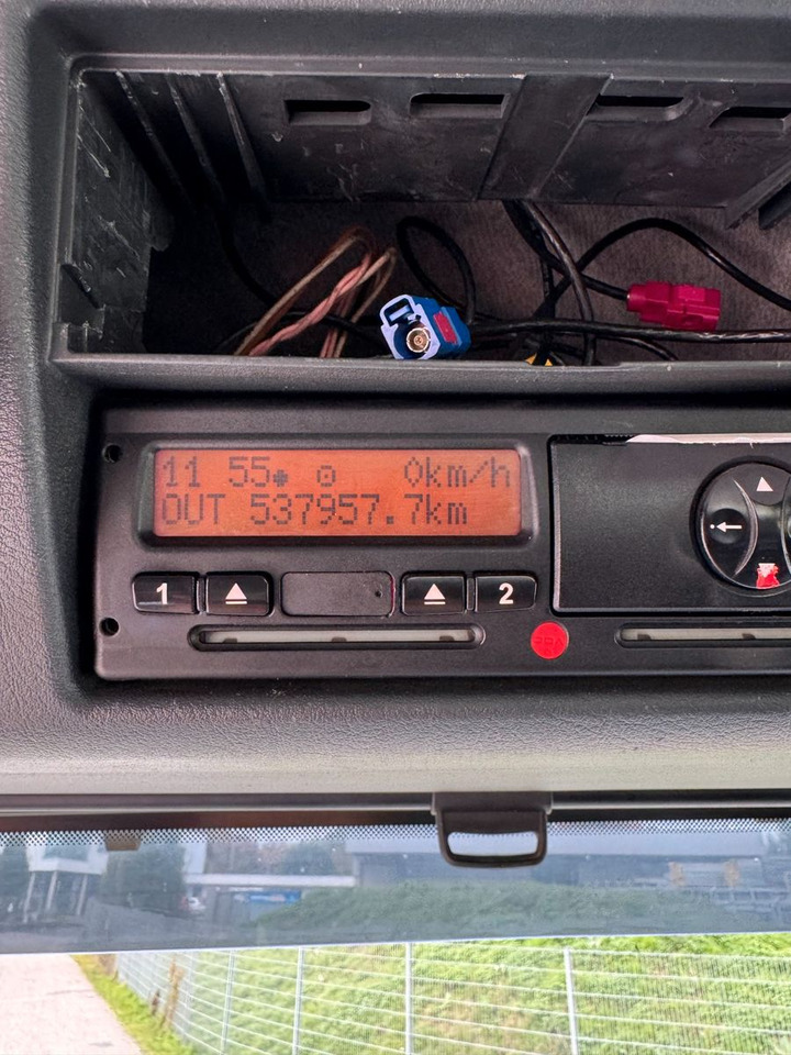 MAN 26.440 6X2 Multilift Abroller - Hook lift truck: picture 2 MAN 26.440 6X2 Multilift Abroller - Hook lift truck: picture 2