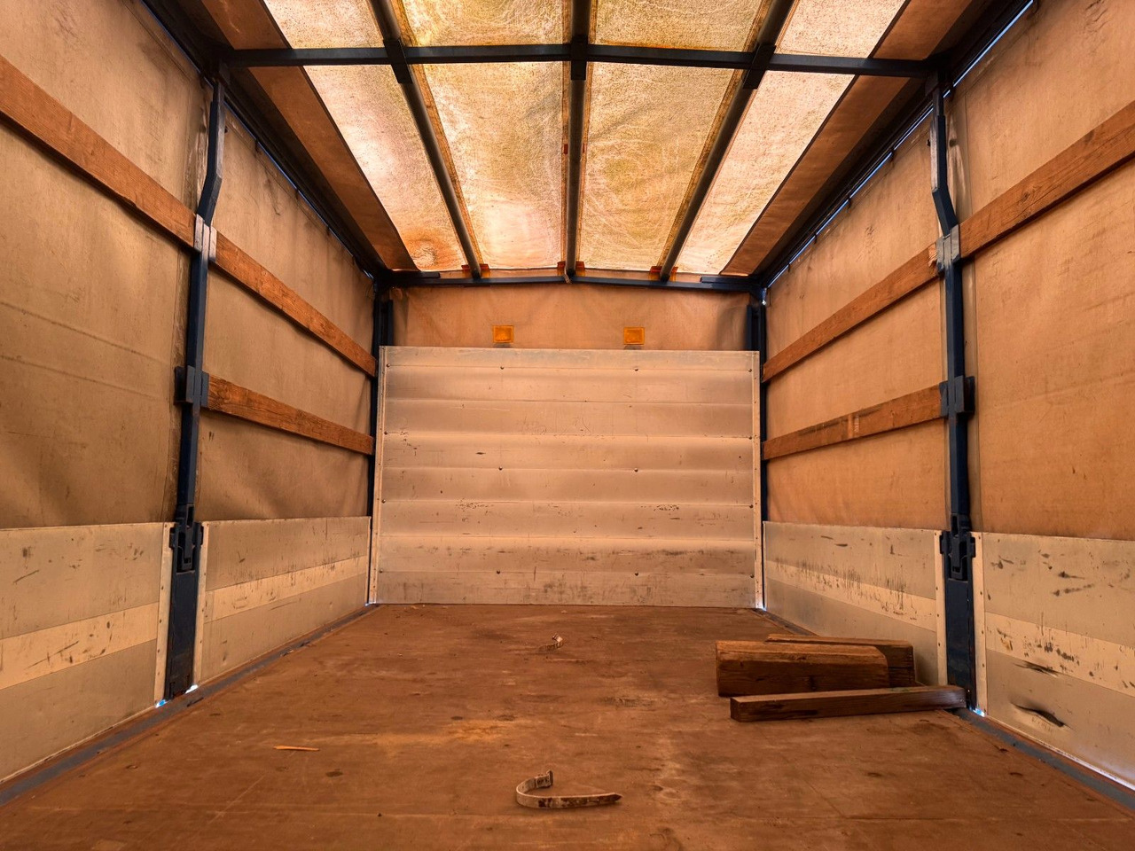 Curtain side van MAN 8.140 4X2 Pritsche Plane Original Km: picture 11 Curtain side van MAN 8.140 4X2 Pritsche Plane Original Km: picture 11