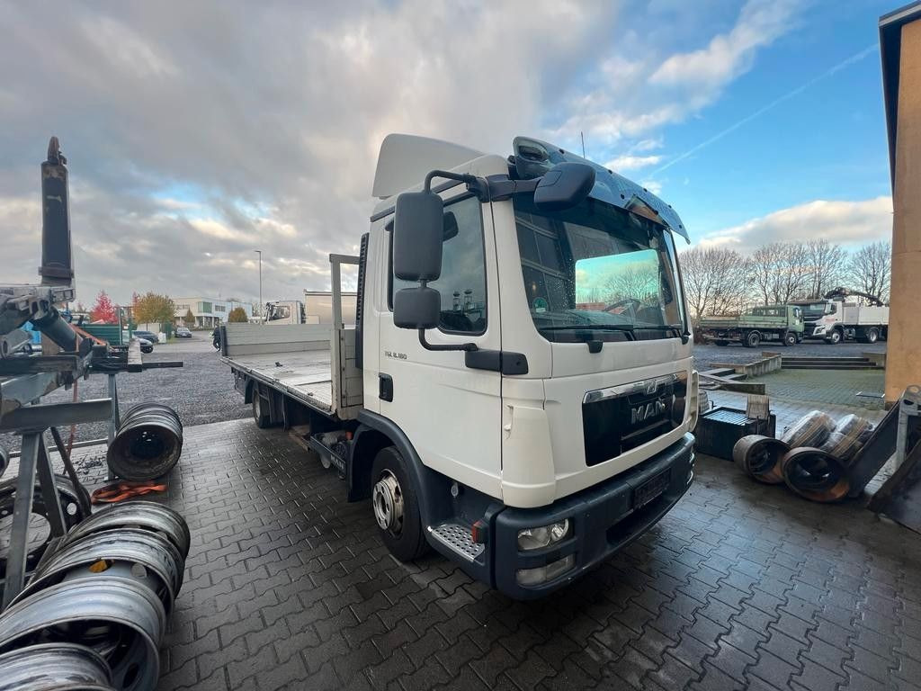 Flatbed van MAN 8.180 4X2 offene Pritsche: picture 8
