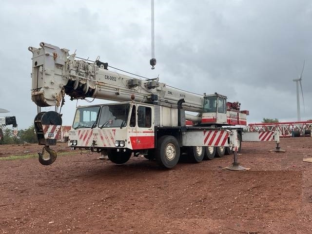 Demag HC340 - All terrain crane: picture 1 Demag HC340 - All terrain crane: picture 1