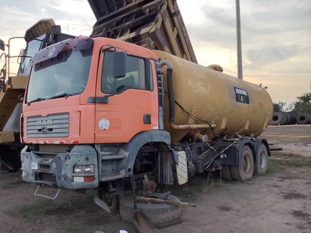 MAN 33.363 - Tank truck: picture 1 MAN 33.363 - Tank truck: picture 1