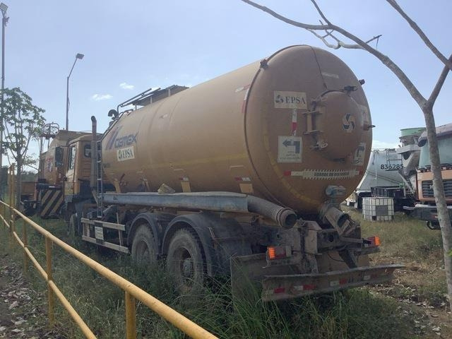 MAN 33.364 - Tank truck: picture 2 MAN 33.364 - Tank truck: picture 2