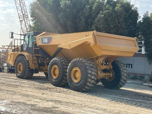 CAT 745 - Articulated dumper: picture 2 CAT 745 - Articulated dumper: picture 2