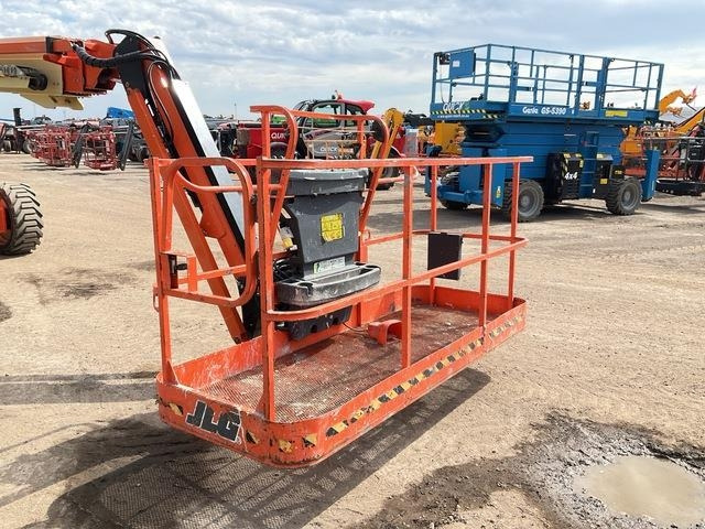 Telescopic boom JLG 660SJ: picture 24