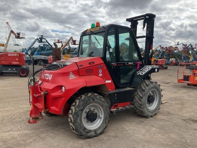 Manitou M30-4 - Rough terrain forklift: picture 3 Manitou M30-4 - Rough terrain forklift: picture 3