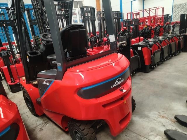Linde E20 PBHP-01 - Electric forklift: picture 2 Linde E20 PBHP-01 - Electric forklift: picture 2