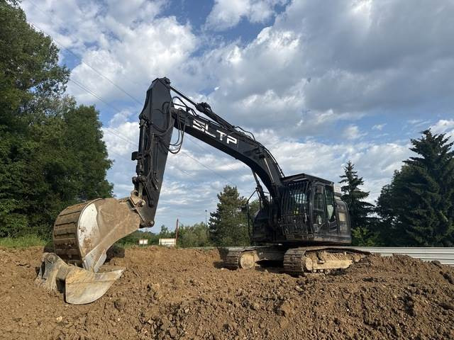 Hitachi ZX225USLC-6 - Crawler excavator: picture 2 Hitachi ZX225USLC-6 - Crawler excavator: picture 2