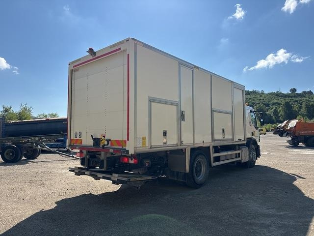 Renault C380 - Municipal/ Special vehicle: picture 4 Renault C380 - Municipal/ Special vehicle: picture 4