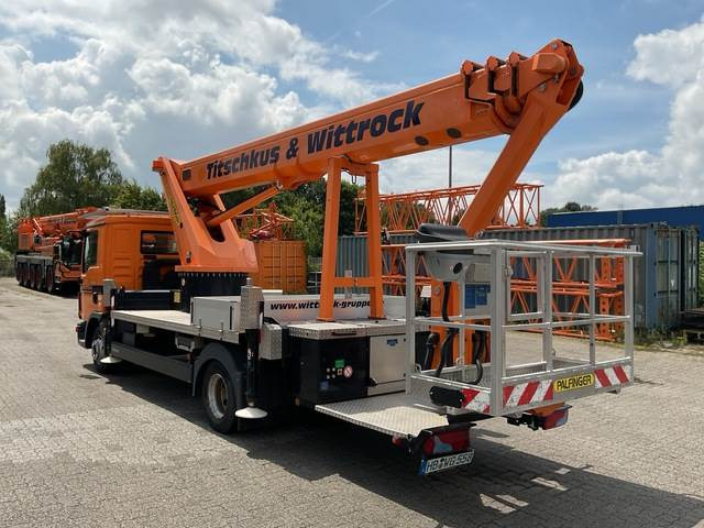 MAN TGL8.180 - Truck mounted aerial platform: picture 2 MAN TGL8.180 - Truck mounted aerial platform: picture 2