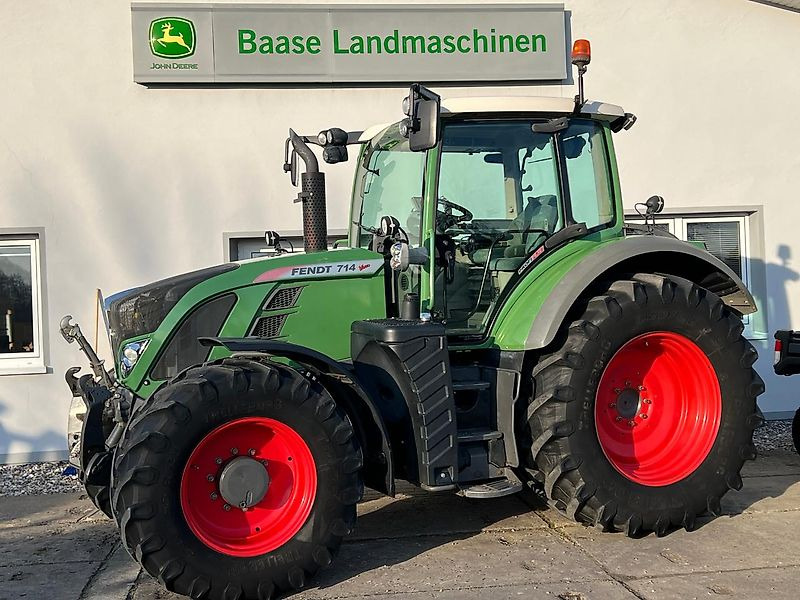 Fendt 714 Vario ProfiPlus - Farm tractor: picture 1 Fendt 714 Vario ProfiPlus - Farm tractor: picture 1