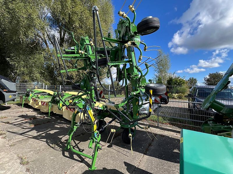 Krone Vendro 900 KW 103-24 - Tedder/ Rake: picture 1 Krone Vendro 900 KW 103-24 - Tedder/ Rake: picture 1