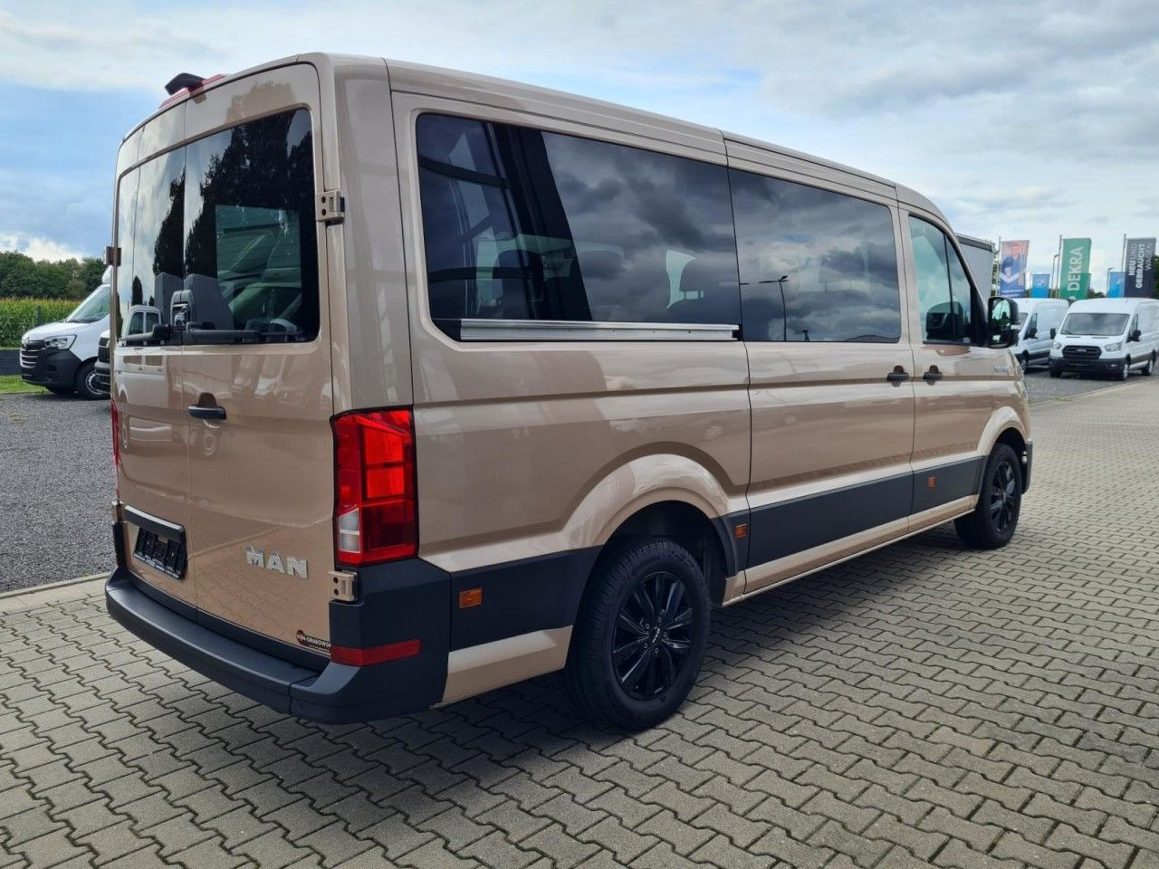 MAN TGE 3.180 TDi Kombi 9 Sitzer LED LM KAMERA Sonde - Passenger van: picture 4 MAN TGE 3.180 TDi Kombi 9 Sitzer LED LM KAMERA Sonde - Passenger van: picture 4