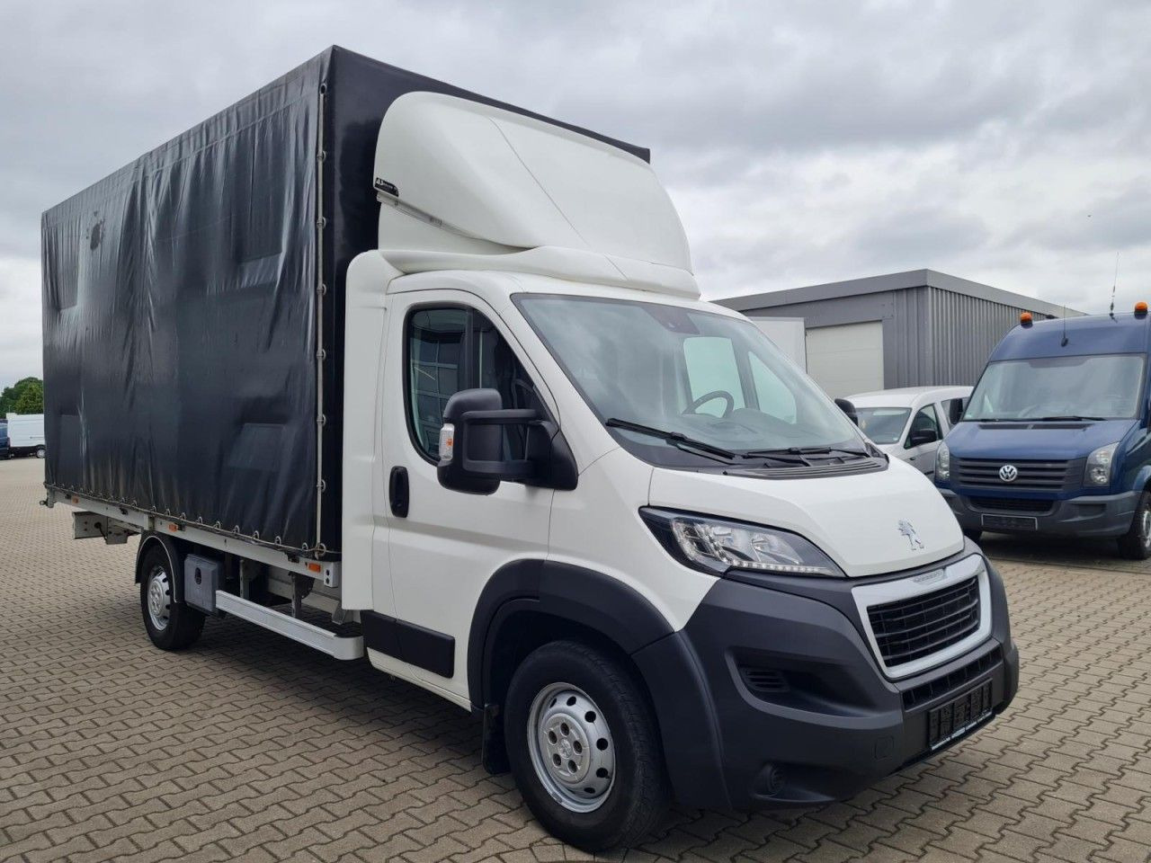Peugeot Boxer 3,5t Pritsche Plane 2.2 HDi L4 435 - Curtain side van: picture 3 Peugeot Boxer 3,5t Pritsche Plane 2.2 HDi L4 435 - Curtain side van: picture 3