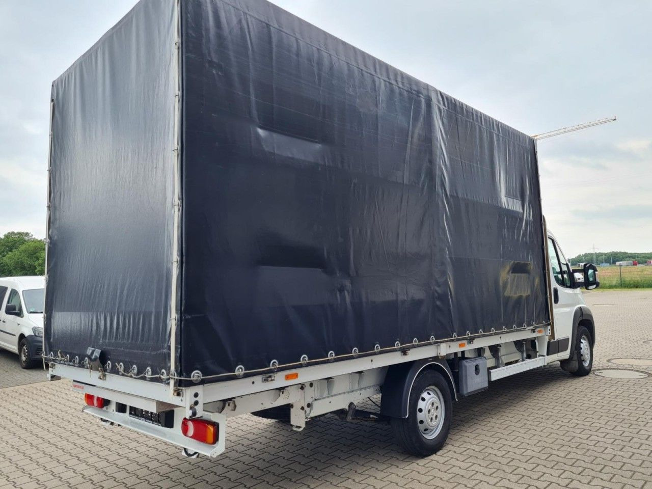 Peugeot Boxer 3,5t Pritsche Plane 2.2 HDi L4 435 - Curtain side van: picture 5 Peugeot Boxer 3,5t Pritsche Plane 2.2 HDi L4 435 - Curtain side van: picture 5