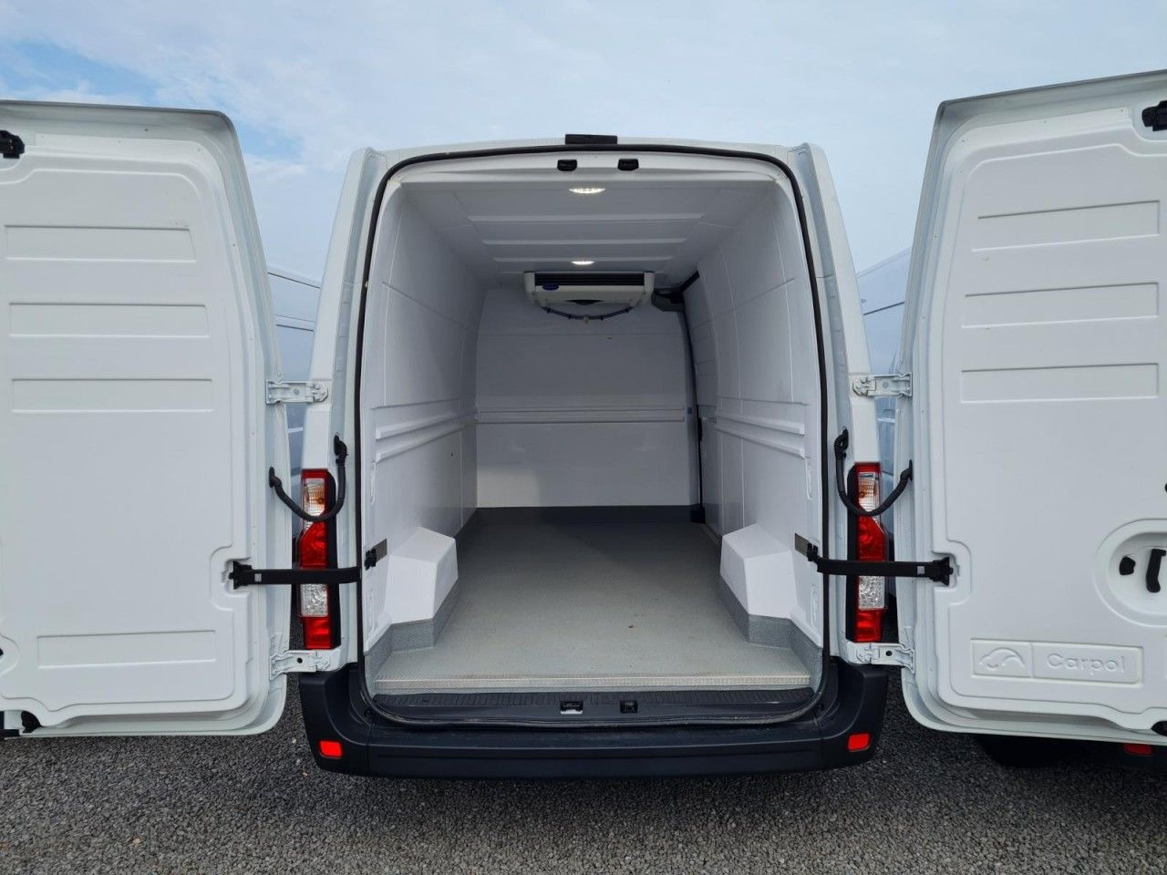 Refrigerated van Renault Master 3.5t Kühlkasten Carrier L3H2 lang TEMPOMA: picture 21