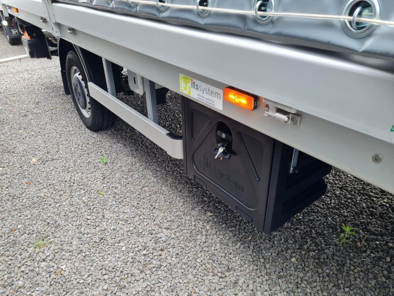 Renault Master 3,5t Pritsche Schiebe Plane dCi LBW Luftf - Curtain side van: picture 5 Renault Master 3,5t Pritsche Schiebe Plane dCi LBW Luftf - Curtain side van: picture 5