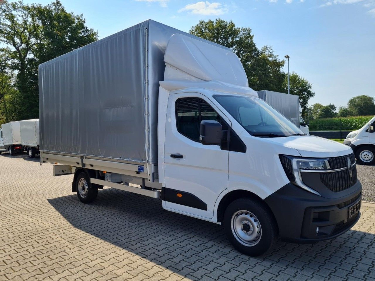 Renault Master 35 Pritsche Schiebe Plane dCi 170 - Curtain side van: picture 5 Renault Master 35 Pritsche Schiebe Plane dCi 170 - Curtain side van: picture 5