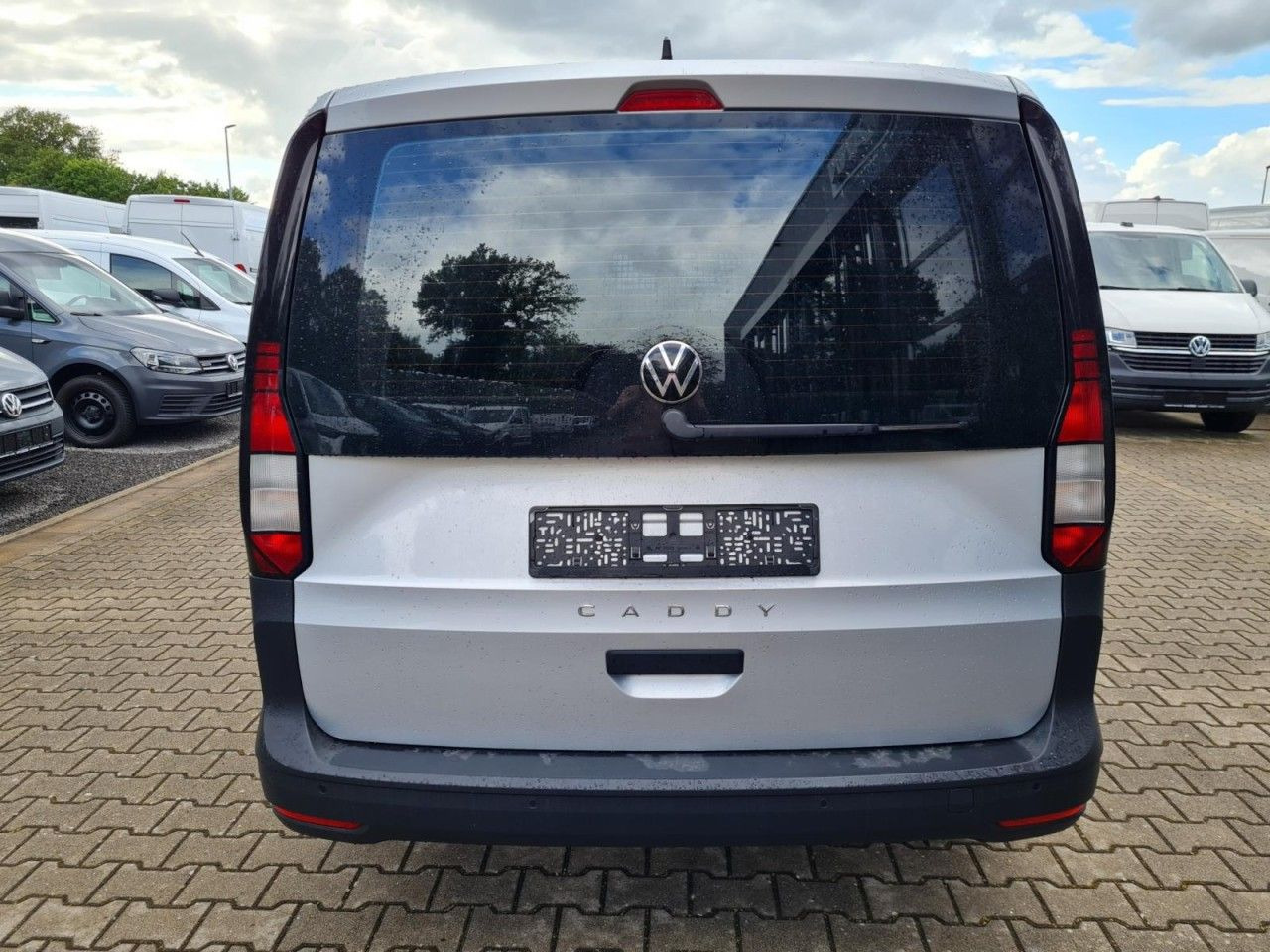 Volkswagen Caddy Cargo Maxi 2.0 TDI NAVI PDC KLIMA Alufelge - Small van: picture 5 Volkswagen Caddy Cargo Maxi 2.0 TDI NAVI PDC KLIMA Alufelge - Small van: picture 5