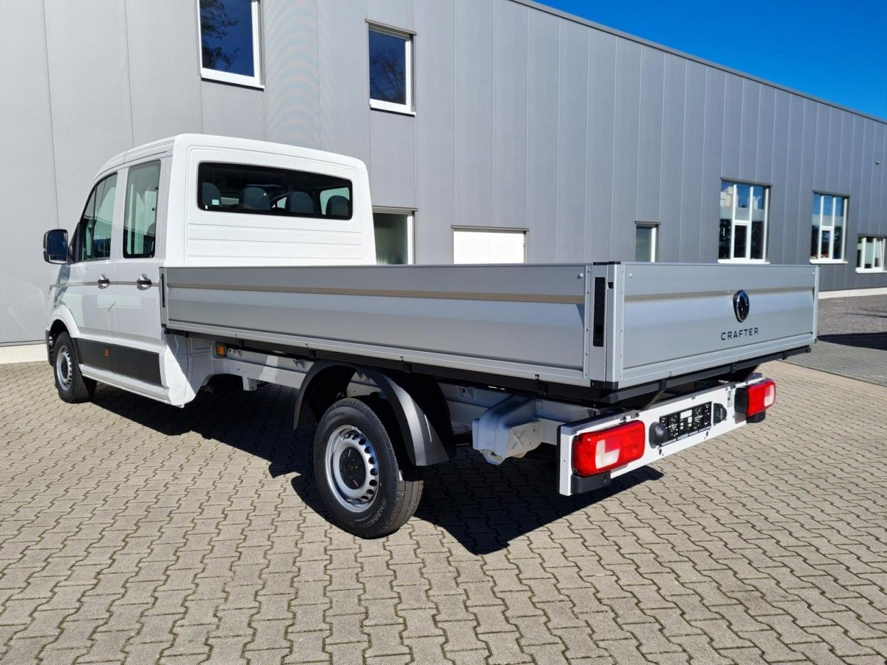 Volkswagen Crafter 35 DOKA 7-Sitze lang L4 KLIMA TEMPOMAT - Flatbed van, Combi van: picture 4 Volkswagen Crafter 35 DOKA 7-Sitze lang L4 KLIMA TEMPOMAT - Flatbed van, Combi van: picture 4