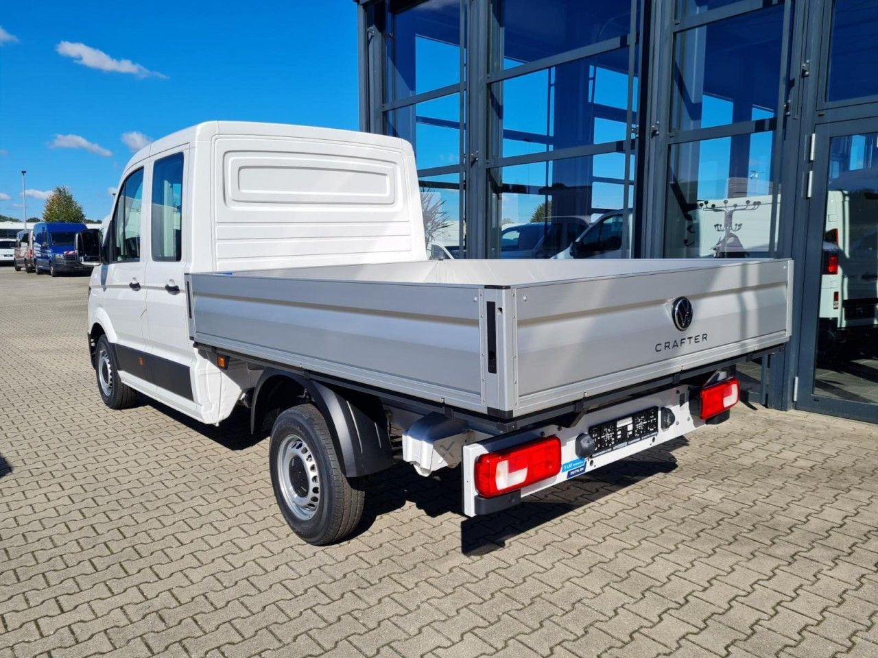 Volkswagen Crafter 35 Doka TDI Pritsche MR KLIMA TEMPOMAT - Flatbed van, Combi van: picture 4 Volkswagen Crafter 35 Doka TDI Pritsche MR KLIMA TEMPOMAT - Flatbed van, Combi van: picture 4