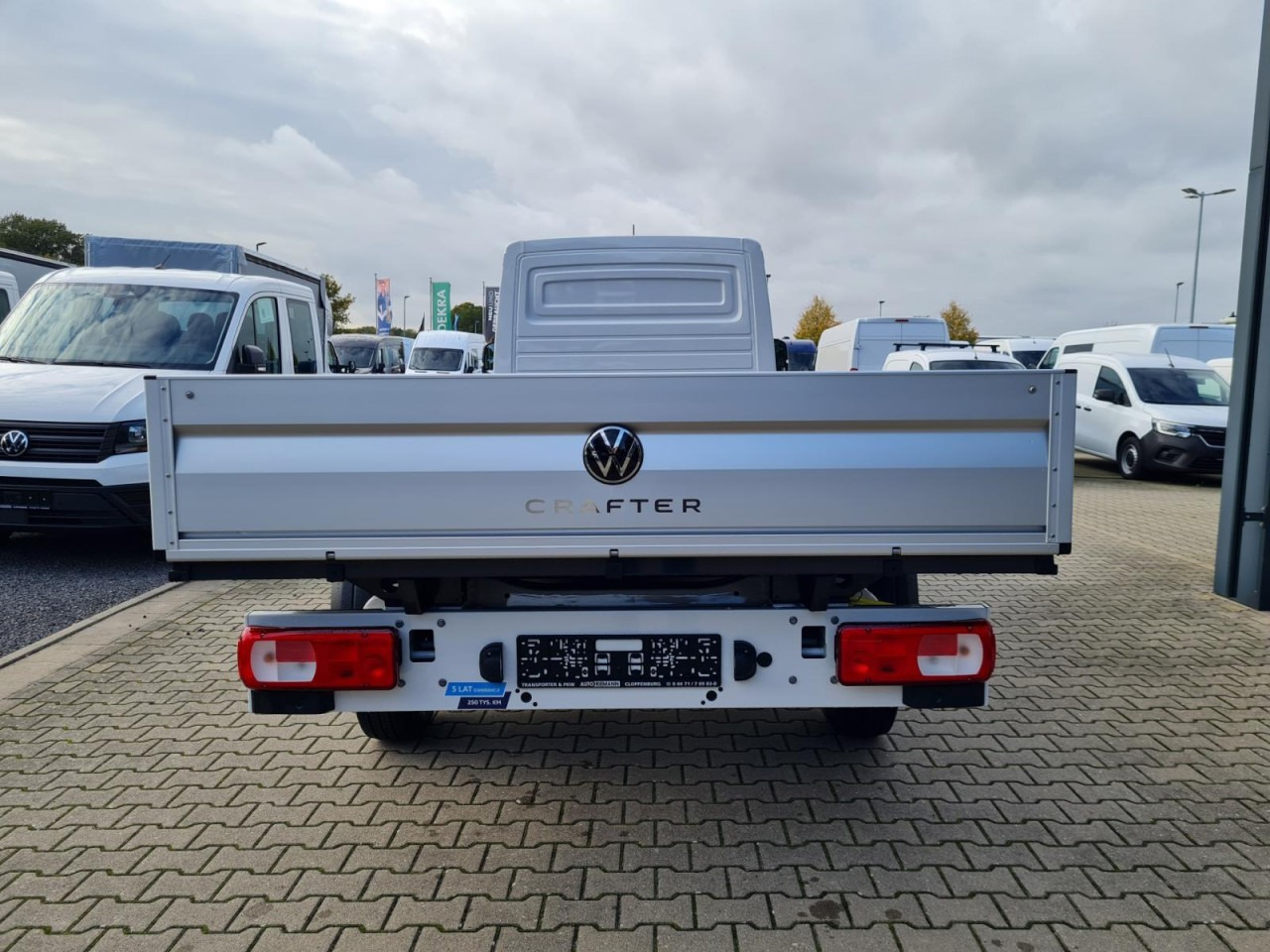 Volkswagen Crafter 35 Pritsche Tdi LR L4 KLIMA TEMPOMAT - Flatbed van: picture 5 Volkswagen Crafter 35 Pritsche Tdi LR L4 KLIMA TEMPOMAT - Flatbed van: picture 5