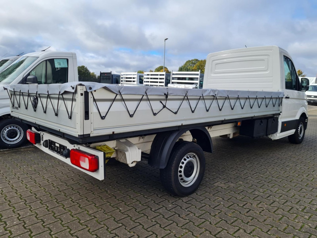 Volkswagen Crafter 35 Pritsche Tdi lang L4 KLIMA - Flatbed van: picture 4 Volkswagen Crafter 35 Pritsche Tdi lang L4 KLIMA - Flatbed van: picture 4
