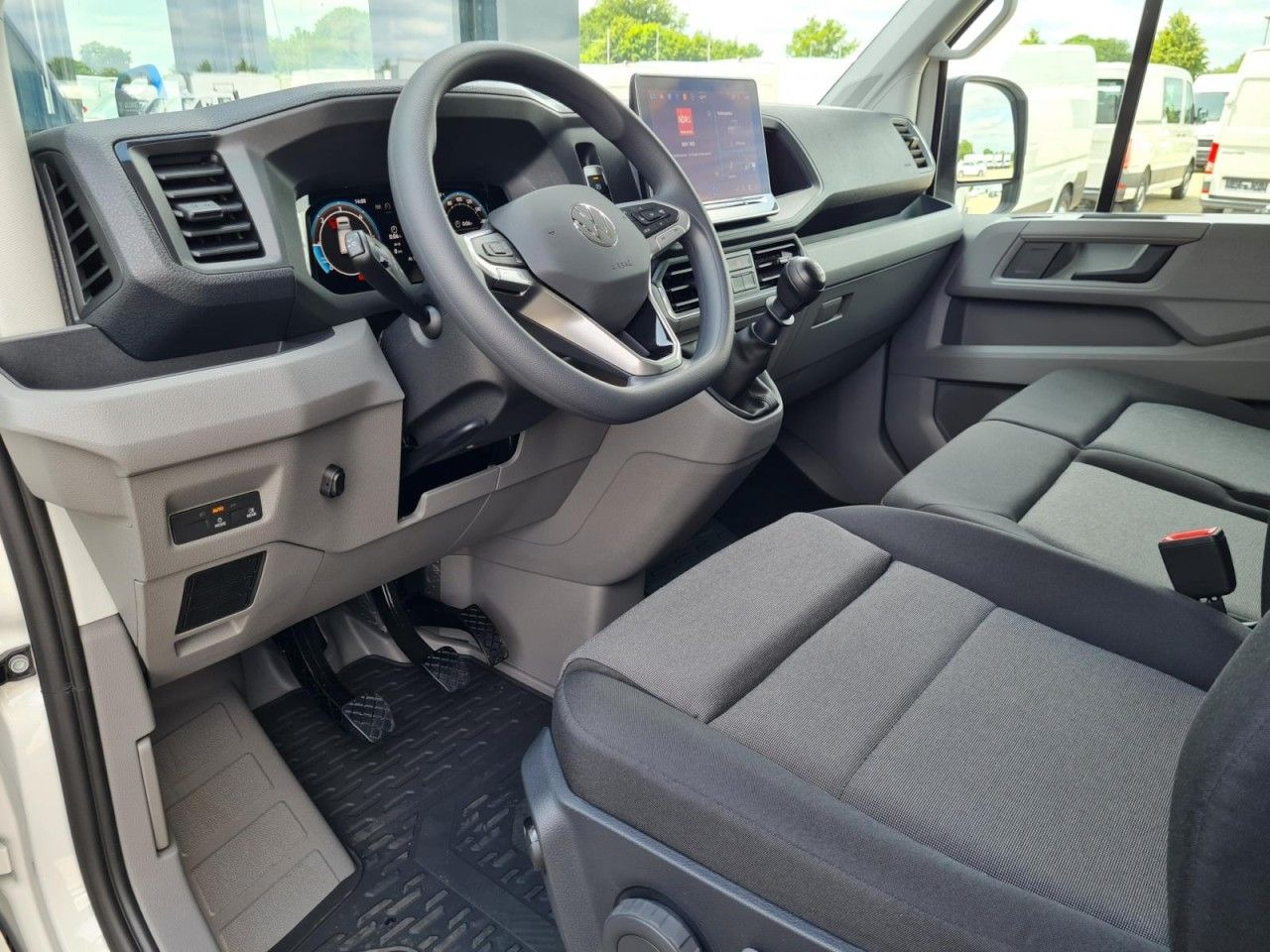 Volkswagen Crafter 35 TDI Pritsche Schiebe Plane LED TEMPOM - Curtain side van: picture 3 Volkswagen Crafter 35 TDI Pritsche Schiebe Plane LED TEMPOM - Curtain side van: picture 3