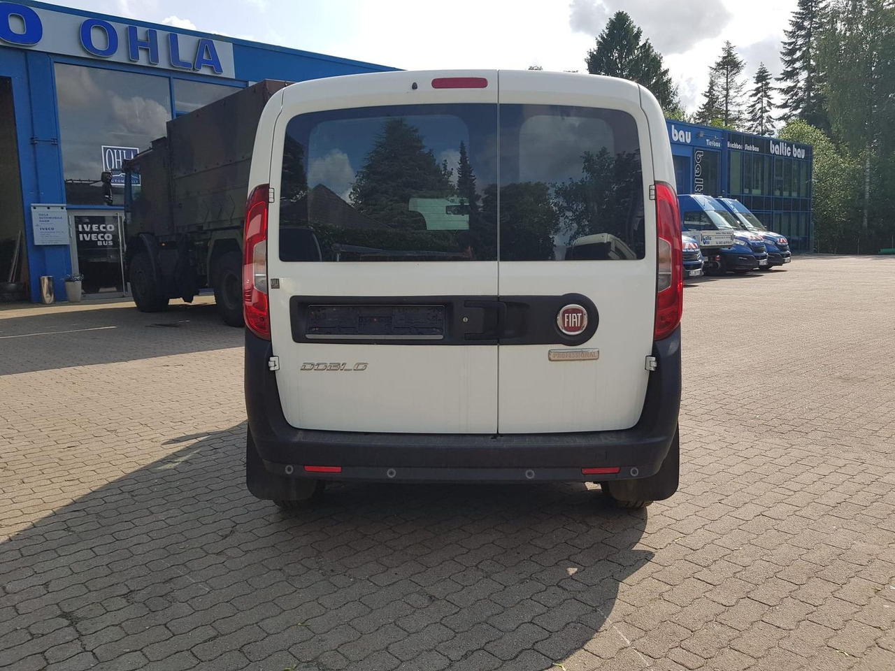Fiat Doblo Kastenwagen SX 1.3 Klima, Radio mit Nav... - Passenger van: picture 4 Fiat Doblo Kastenwagen SX 1.3 Klima, Radio mit Nav... - Passenger van: picture 4