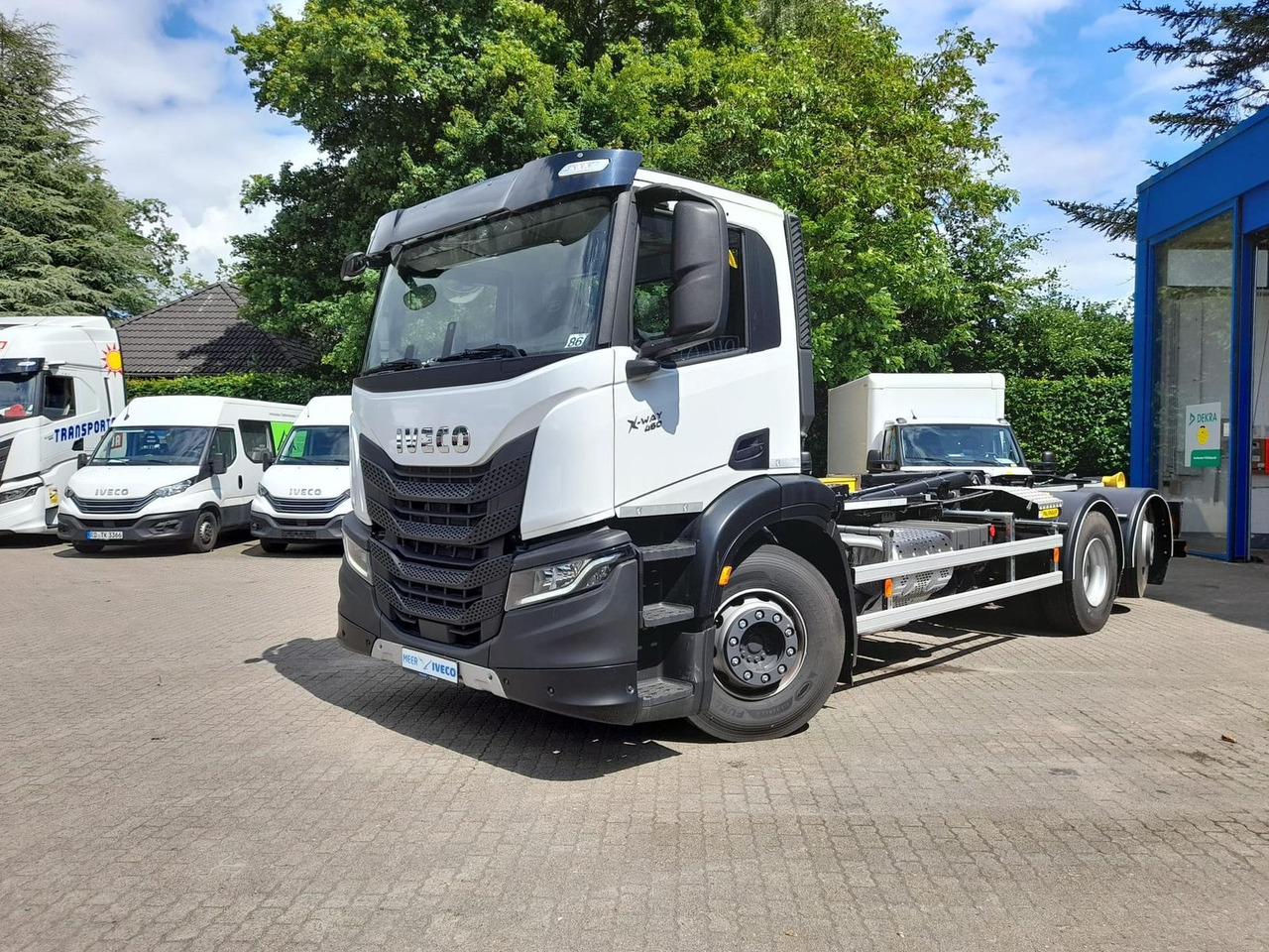 Iveco AD280X46Y/PS ON PALFINGER Lenk Lift - Hook lift truck: picture 1 Iveco AD280X46Y/PS ON PALFINGER Lenk Lift - Hook lift truck: picture 1