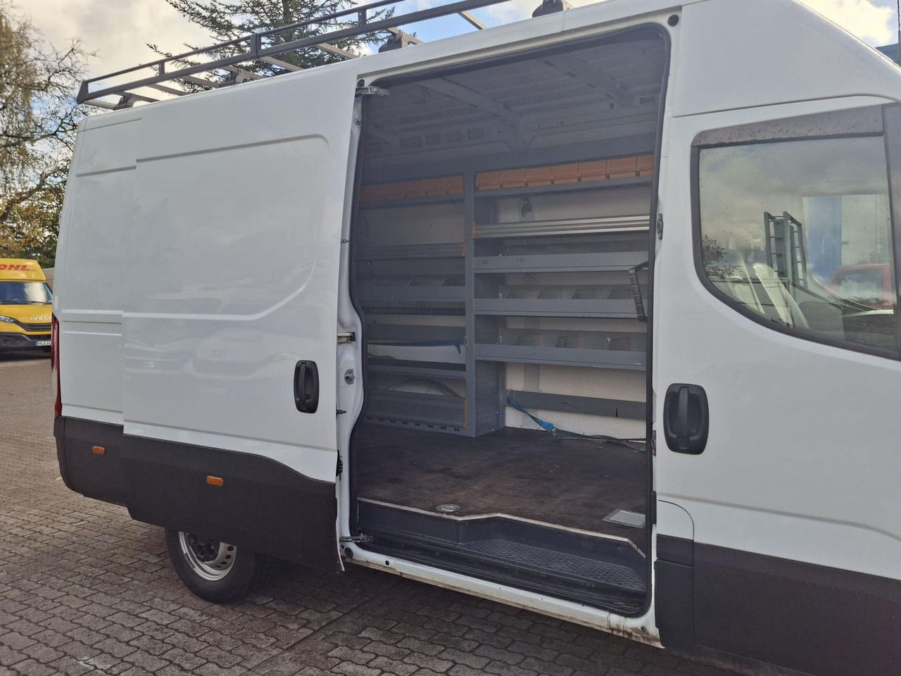 Panel van Iveco Daily 35S14EV Radio*Kamera*Regal*AHK*Dachgepäck: picture 9