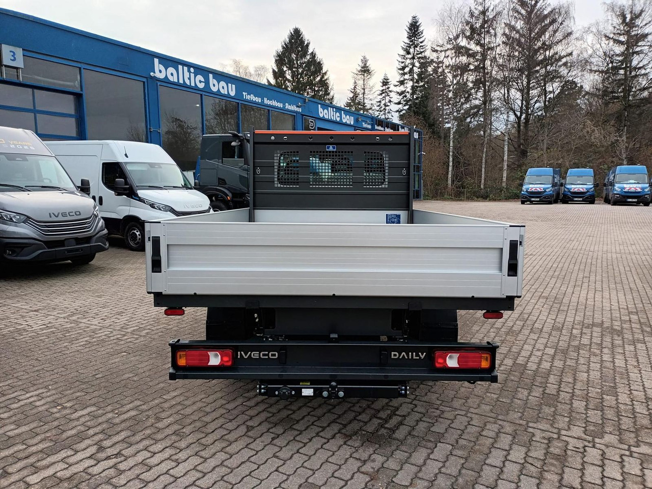 Iveco Daily 35S16H3.0Y *3,5m Pritsche *KLIMA*AHK*RA... - Flatbed van: picture 5 Iveco Daily 35S16H3.0Y *3,5m Pritsche *KLIMA*AHK*RA... - Flatbed van: picture 5