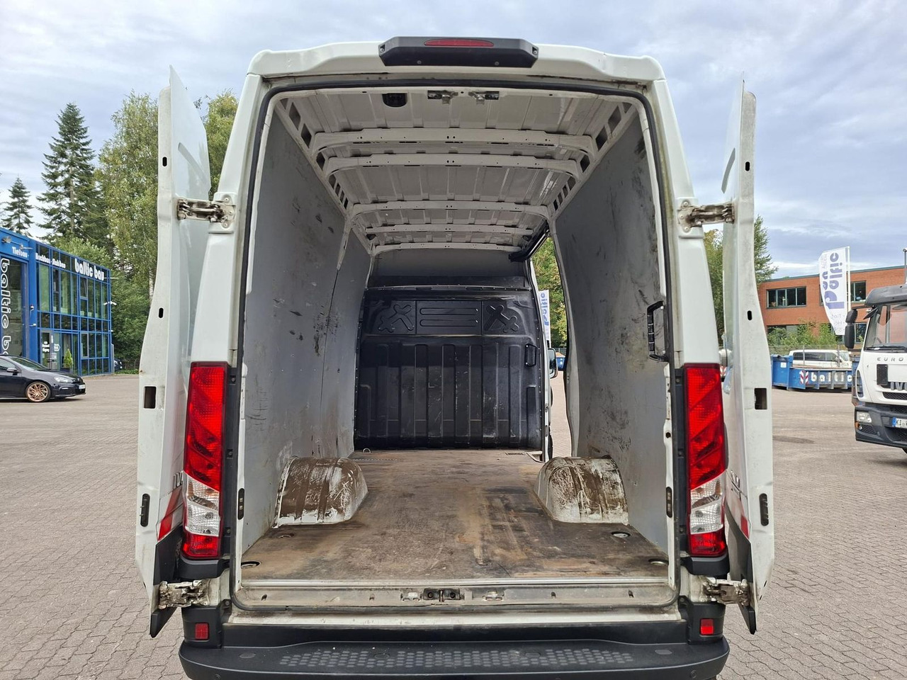 Flatbed van Iveco Daily 50C18HA8 V AHK, RADIO, KLIMA, 132 kW (1...: picture 6
