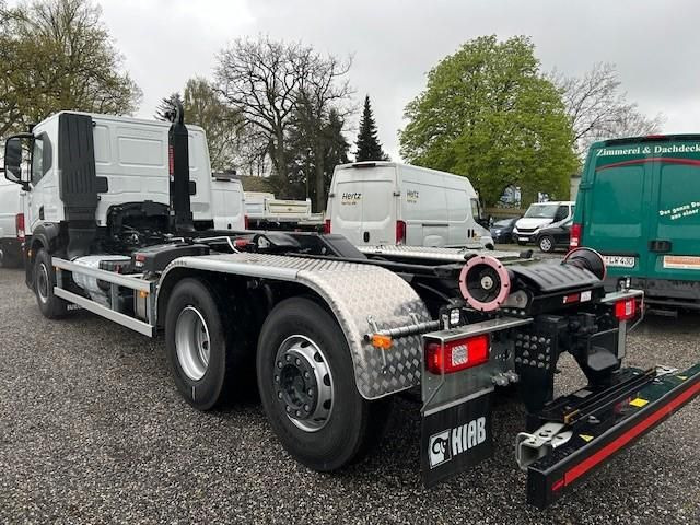 Iveco X-WAY AS280X49Y/PS ON Abrollkipper Hiab 21S.... - Hook lift truck: picture 4 Iveco X-WAY AS280X49Y/PS ON Abrollkipper Hiab 21S.... - Hook lift truck: picture 4