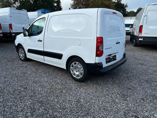 Peugeot Partner Komfort Kühlanlage 90PS Schalter - Refrigerated van: picture 4 Peugeot Partner Komfort Kühlanlage 90PS Schalter - Refrigerated van: picture 4