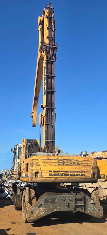 Liebherr R934 C-HD Litr – Industrial excavator / Umschlagbagger - Waste/ Industry handler: picture 1 Liebherr R934 C-HD Litr – Industrial excavator / Umschlagbagger - Waste/ Industry handler: picture 1