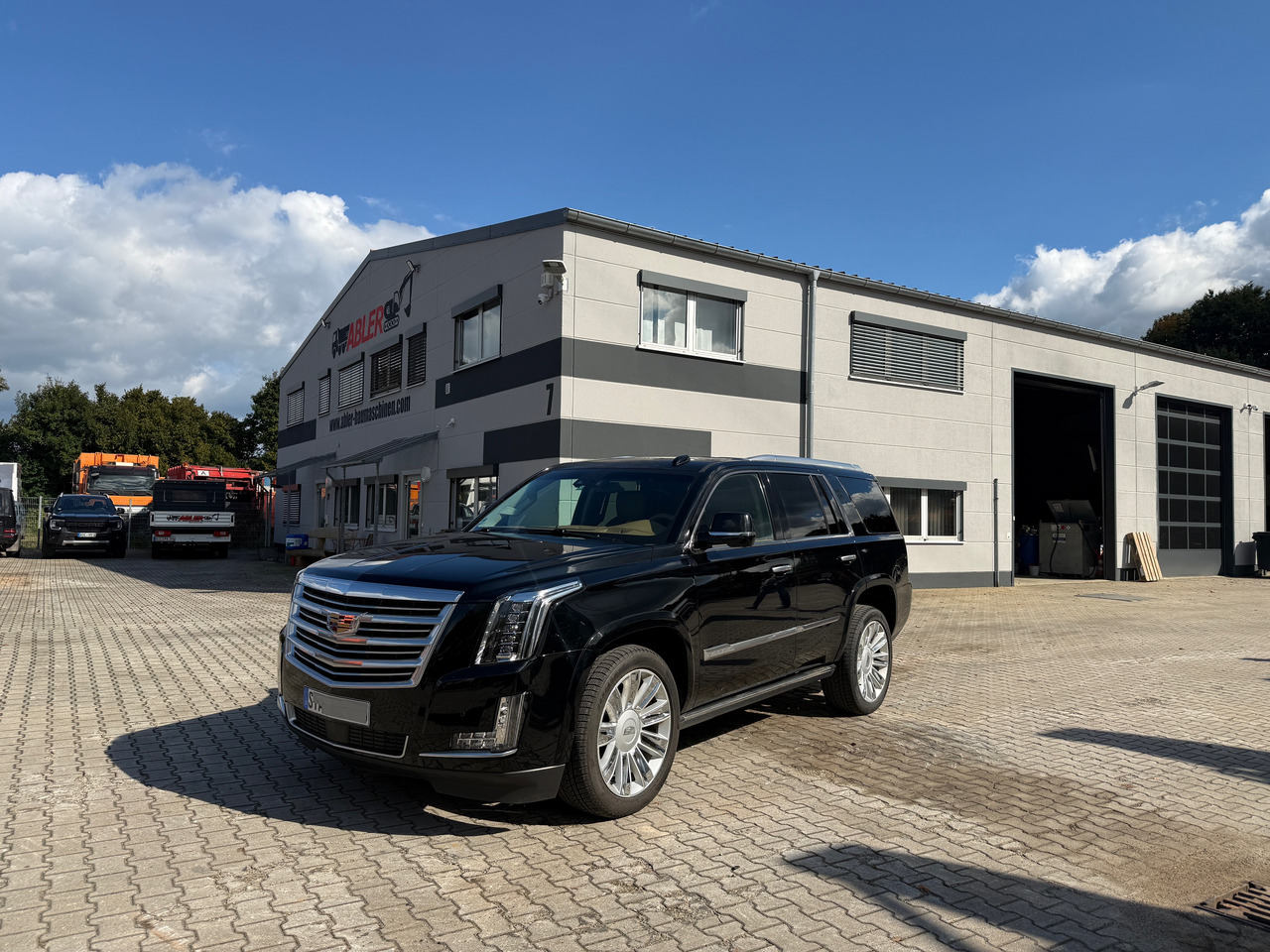 Cadillac Escalade Platinum VOLL - Car: picture 2 Cadillac Escalade Platinum VOLL - Car: picture 2