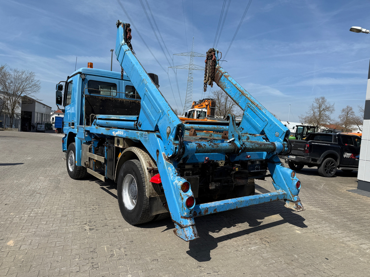 Skip loader truck Mercedes-Benz 1841 Actros MP2 Absetzkipper 4x4 Allrad Klima: picture 5 Skip loader truck Mercedes-Benz 1841 Actros MP2 Absetzkipper 4x4 Allrad Klima: picture 5