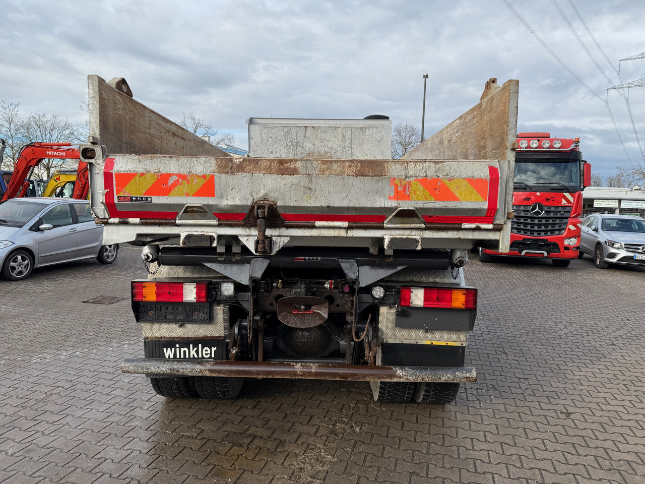 Mercedes-Benz 3346 Actros MP3 2-Seiten Kipper Bordmatic Klima Retarder - Tipper: picture 4 Mercedes-Benz 3346 Actros MP3 2-Seiten Kipper Bordmatic Klima Retarder - Tipper: picture 4