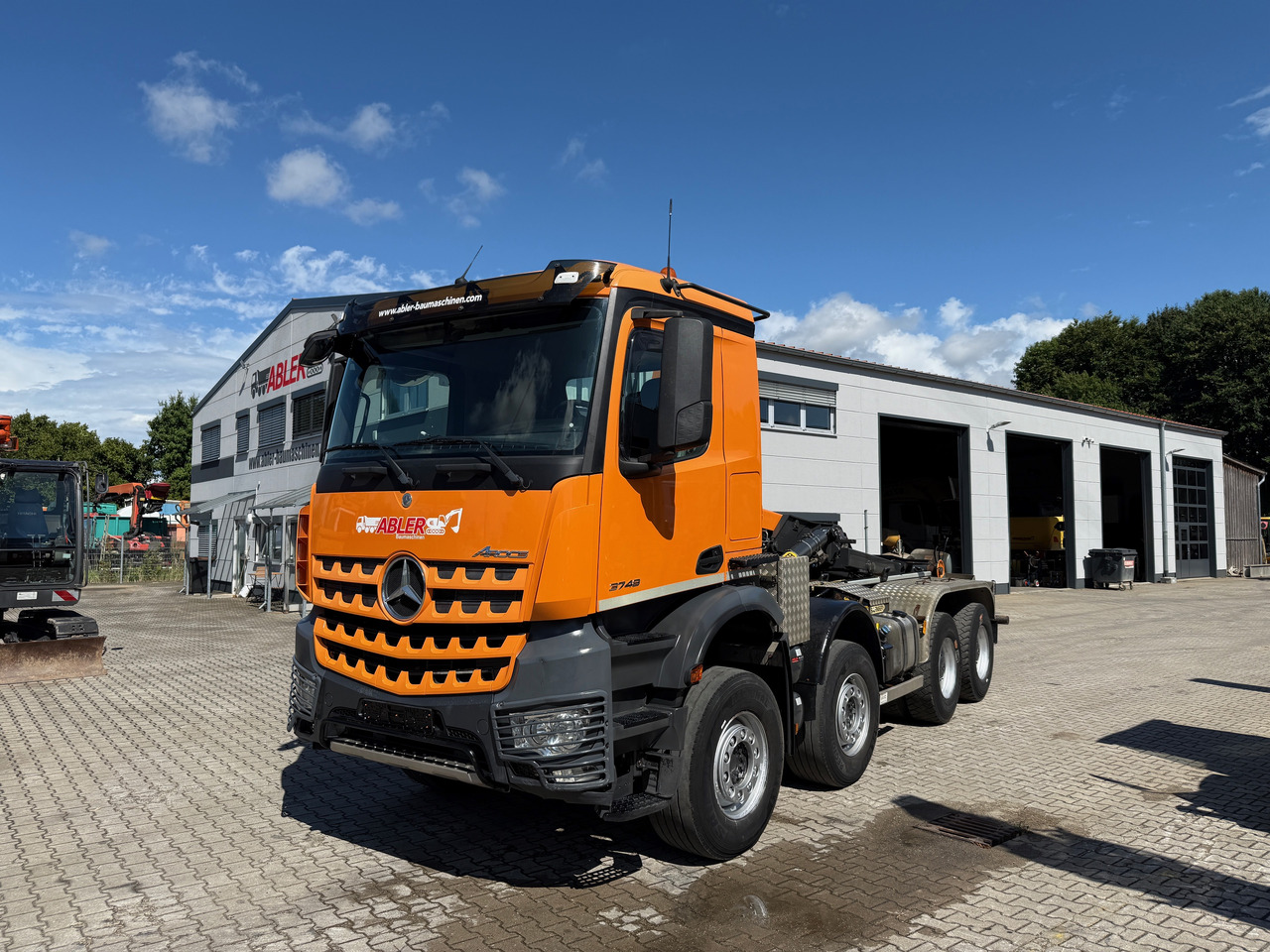 Mercedes-Benz 3748 Arocs Abrollkipper Palfinger AHK - Hook lift truck: picture 3 Mercedes-Benz 3748 Arocs Abrollkipper Palfinger AHK - Hook lift truck: picture 3